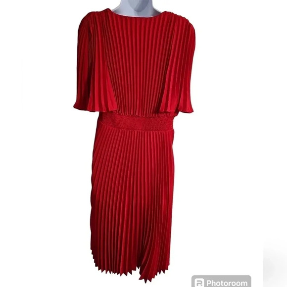 Express Women’s Medium Red Pleated Empire Waist Cocktail Party Dress Retro Rare - Picture 3 of 8